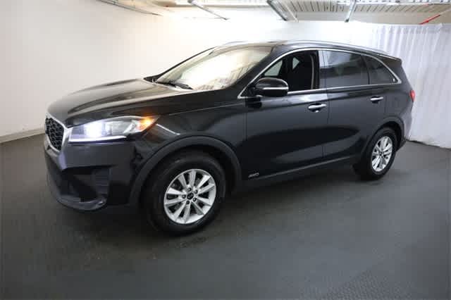 Thumbnail: 2019 Kia Sorento - 2