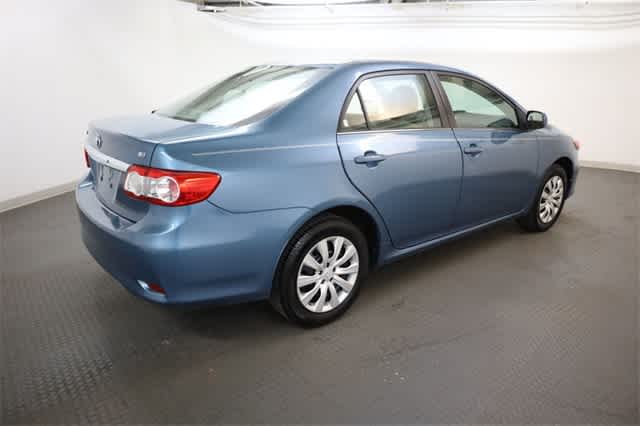 Thumbnail: 2013 Toyota Corolla - 8