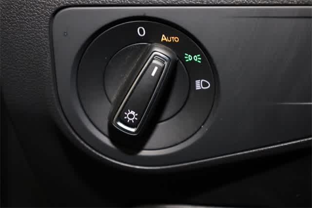 Thumbnail: 2022 Volkswagen Tiguan - 26