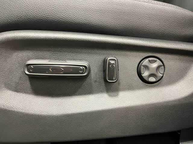 Thumbnail: 2026 Honda Odyssey - 13