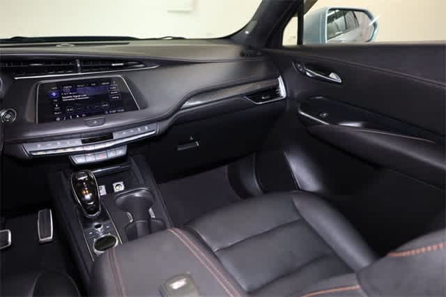 Thumbnail: 2020 Cadillac XT4 - 18