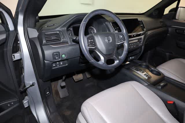 Thumbnail: 2023 Honda Passport - 14