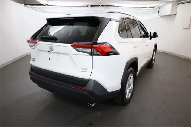 Thumbnail: 2019 Toyota RAV4 - 7