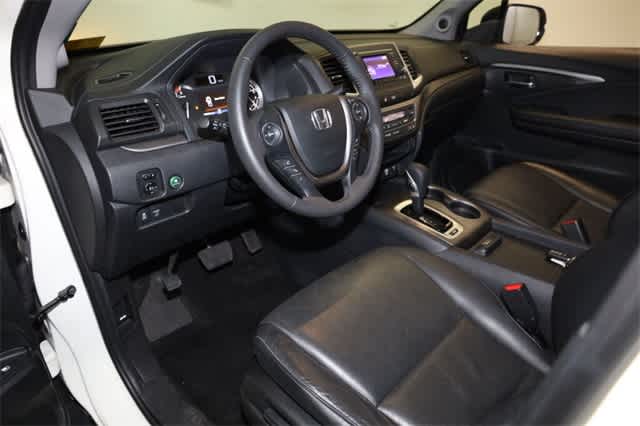 Thumbnail: 2019 Honda Ridgeline - 14