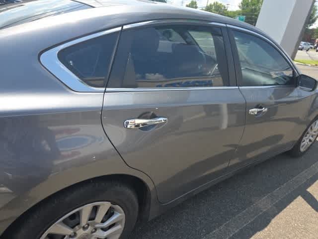 Thumbnail: 2015 Nissan Altima - 14