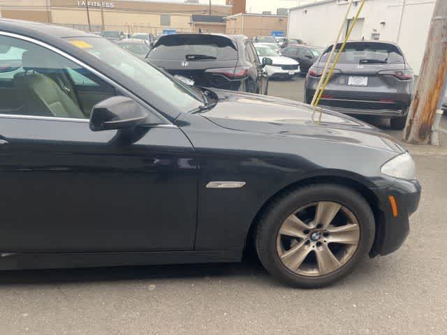 Thumbnail: 2011 BMW 5 Series - 25
