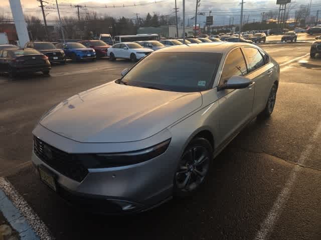 2024 Honda Accord Hybrid EX-L's photo