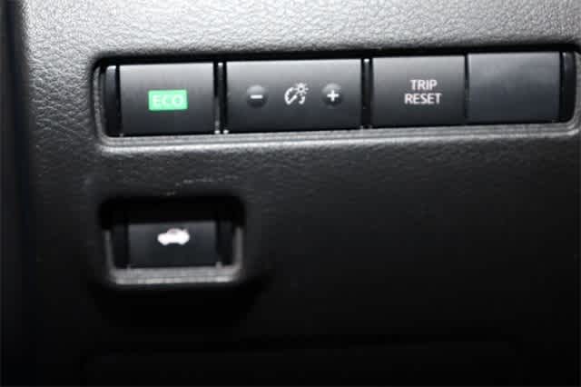 Thumbnail: 2023 Nissan Sentra - 26