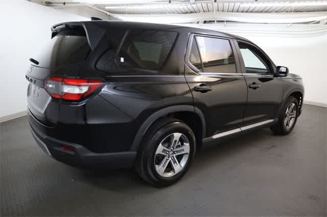 Thumbnail: 2023 Honda Pilot - 10
