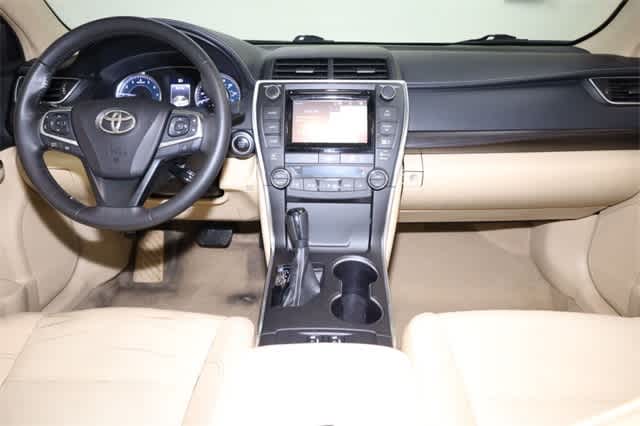 Thumbnail: 2017 Toyota Camry - 17