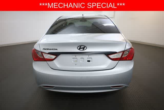 Thumbnail: 2013 Hyundai Sonata - 6