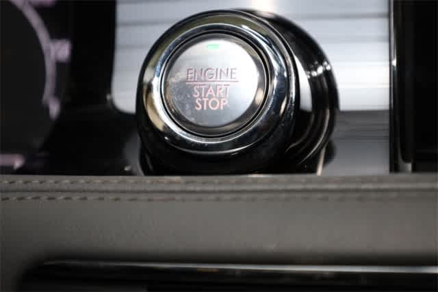 Thumbnail: 2020 Lincoln Corsair - 33