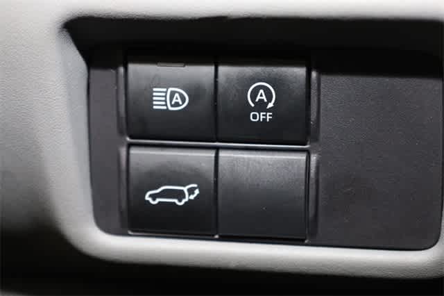 Thumbnail: 2023 Toyota Highlander - 26