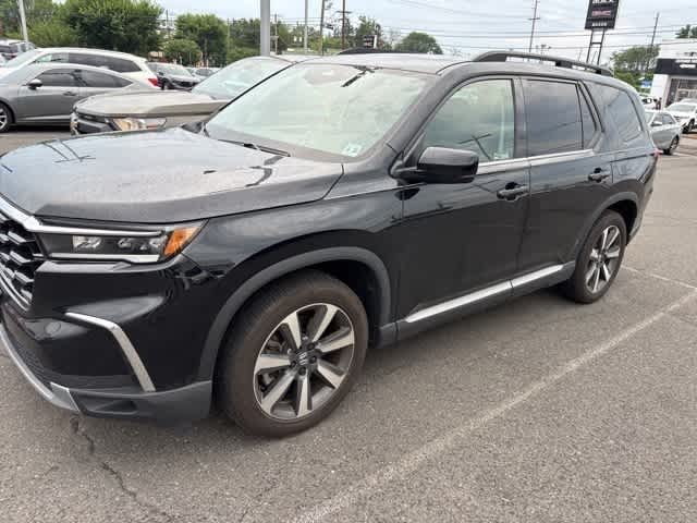 Thumbnail: 2023 Honda Pilot - 2