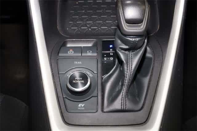 Thumbnail: 2021 Toyota RAV4 - 31