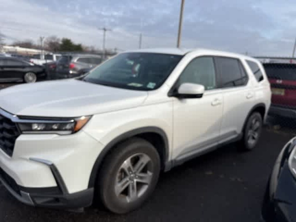 Used 2023 Honda Pilot EX-L 8 Passenger SUV