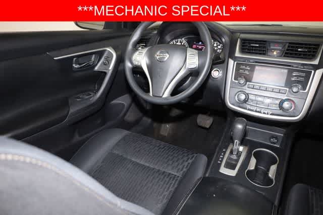 Thumbnail: 2016 Nissan Altima - 21