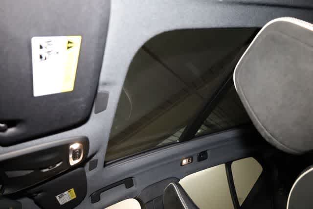 Thumbnail: 2021 Volvo XC40 - 19