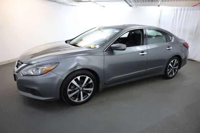 Thumbnail: 2017 Nissan Altima - 2