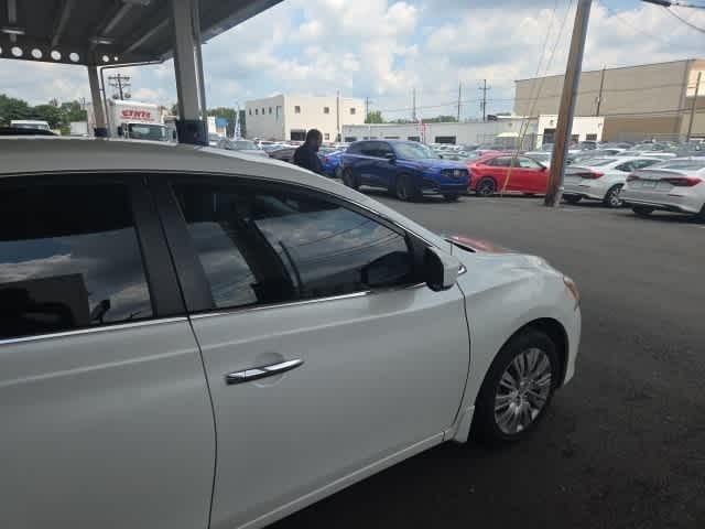 Thumbnail: 2014 Nissan Sentra - 12