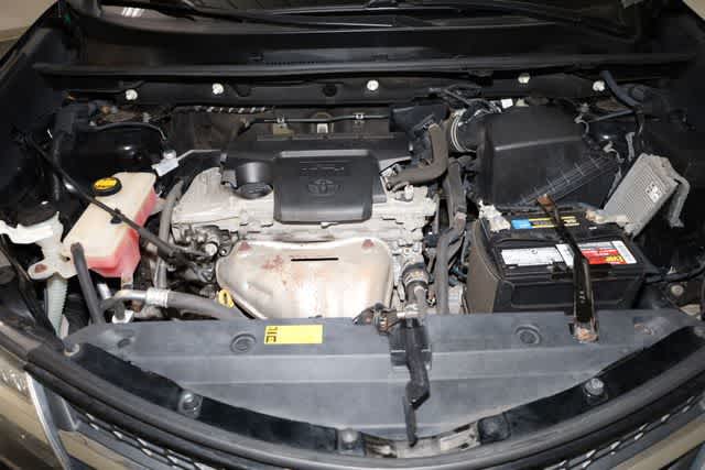 Thumbnail: 2015 Toyota RAV4 - 32