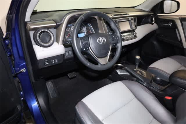 Thumbnail: 2015 Toyota RAV4 - 14