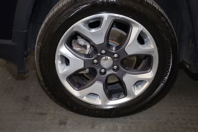 Thumbnail: 2020 Jeep Compass - 38