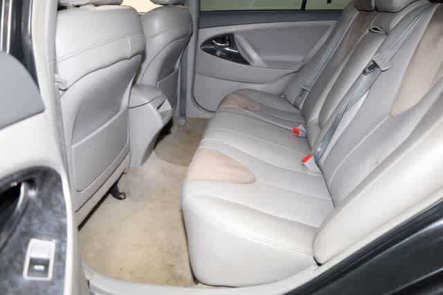 Thumbnail: 2010 Toyota Camry - 19