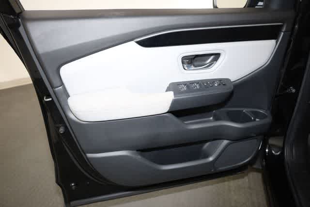 Thumbnail: 2023 Honda Pilot - 13