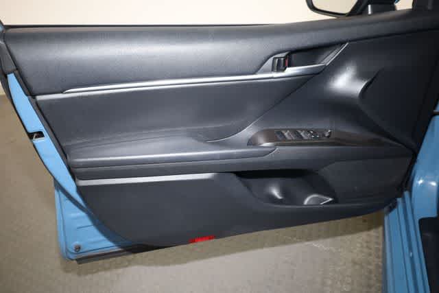 Thumbnail: 2023 Toyota Camry - 13