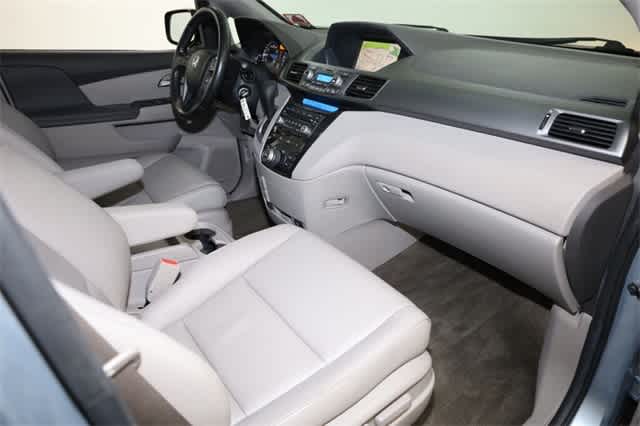 Thumbnail: 2012 Honda Odyssey - 19
