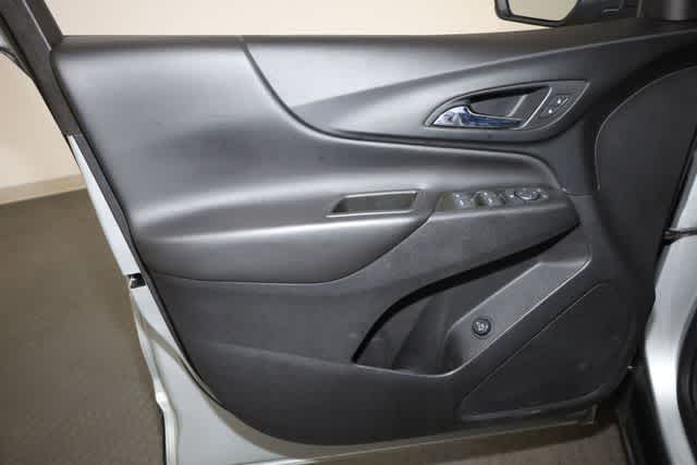 Thumbnail: 2022 Chevrolet Equinox - 13