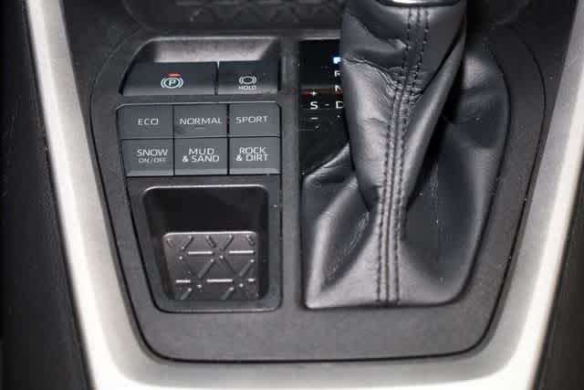 Thumbnail: 2023 Toyota RAV4 - 30