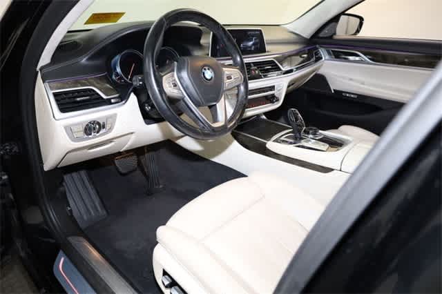 Thumbnail: 2018 BMW 7 Series - 14