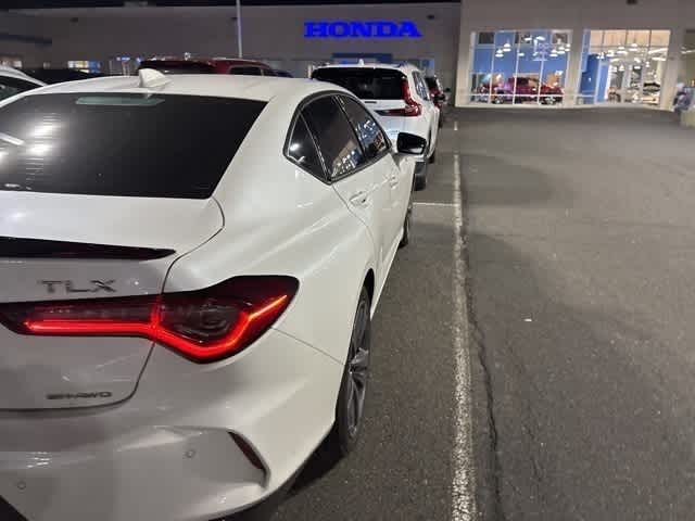 Thumbnail: 2022 Acura TLX - 12