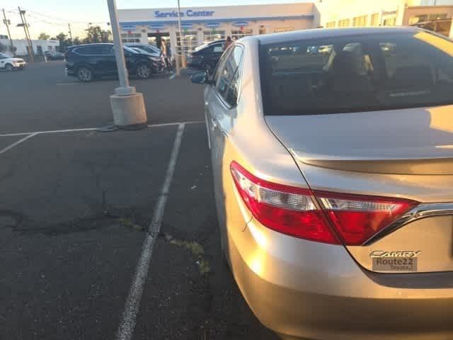 Thumbnail: 2017 Toyota Camry - 9