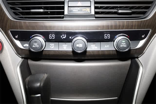 Thumbnail: 2018 Honda Accord - 31