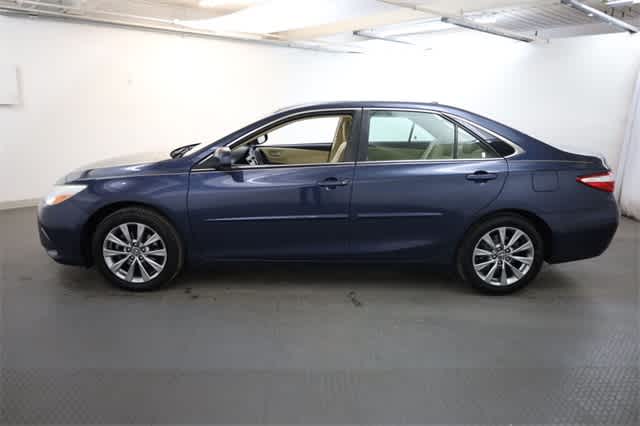 Thumbnail: 2017 Toyota Camry - 3