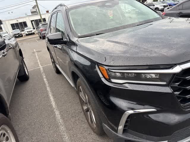 Thumbnail: 2023 Honda Pilot - 3