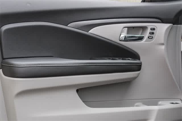 Thumbnail: 2026 Honda Ridgeline - 13