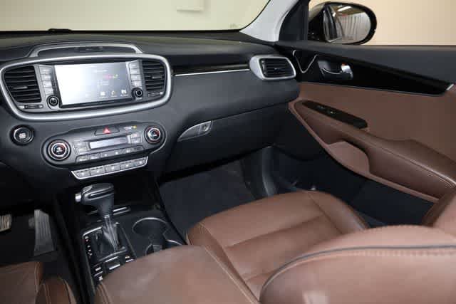 Thumbnail: 2019 Kia Sorento - 18