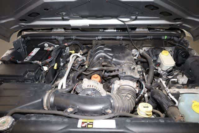 Thumbnail: 2015 Jeep Wrangler - 33