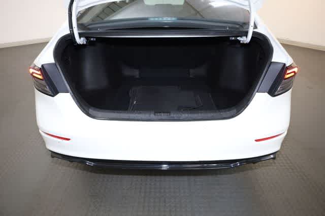Thumbnail: 2023 Honda Accord - 32
