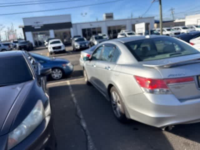 Thumbnail: 2011 Honda Accord - 8