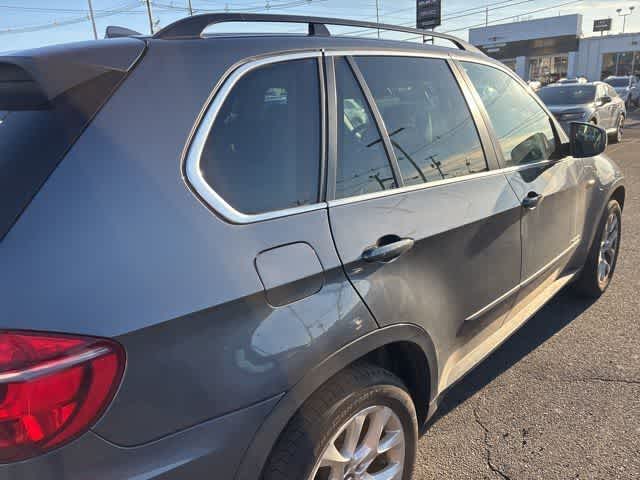 Thumbnail: 2013 BMW X5 - 16