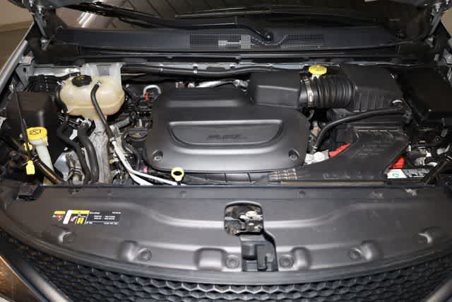 Thumbnail: 2022 Chrysler Voyager - 37