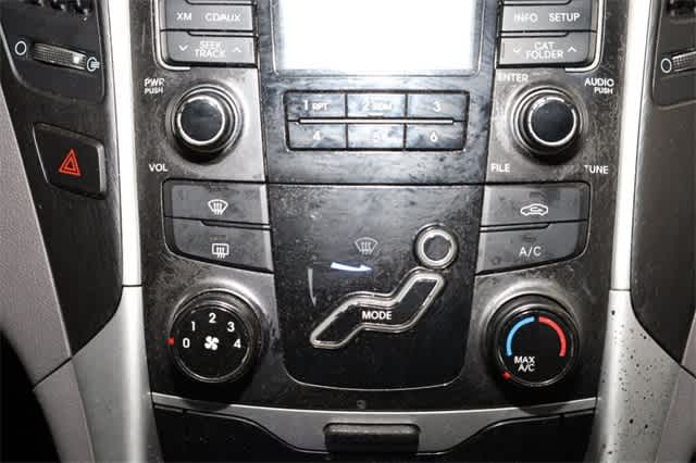 Thumbnail: 2011 Hyundai Sonata - 28