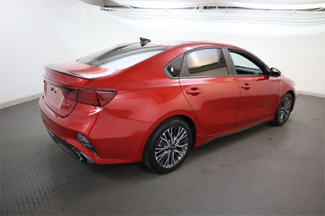 Thumbnail: 2024 Kia Forte - 8