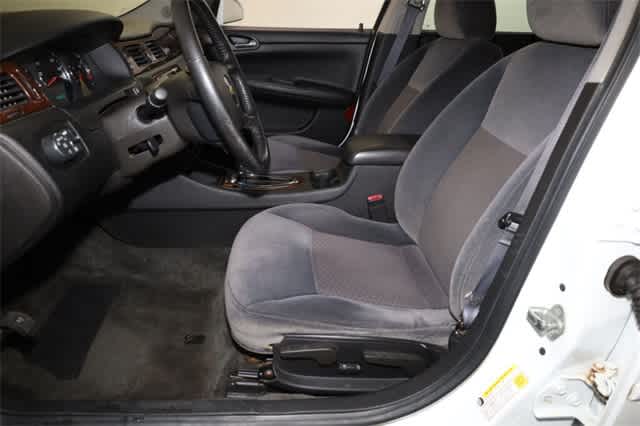 Thumbnail: 2011 Chevrolet Impala - 15