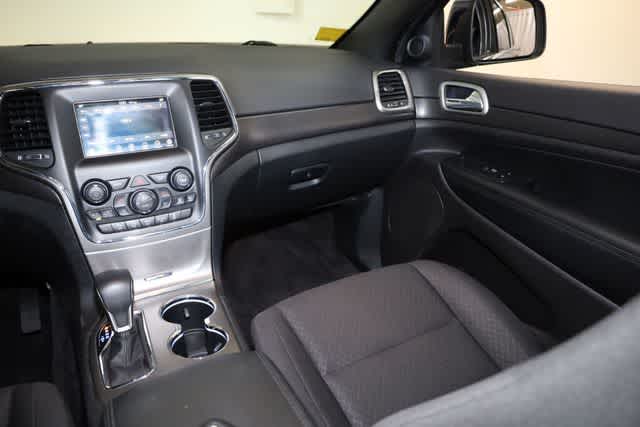 Thumbnail: 2018 Jeep Grand Cherokee - 23